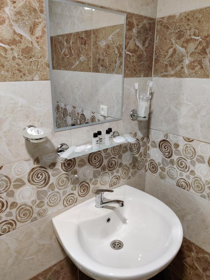 Richmind Hotel Vagharshapat Exteriér fotografie